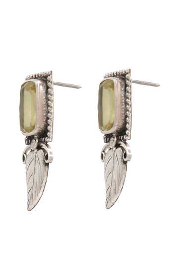 Sangeeta Boochra_Silver Plated Stones Leaf Pattern Hydro Earrings _Online_at_Aza_Fashions