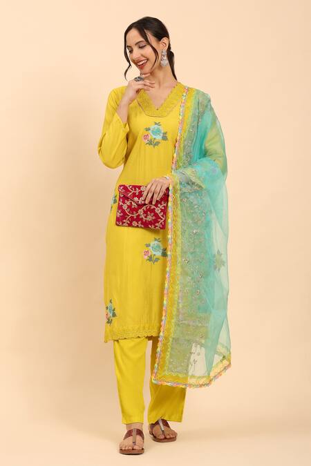 Mamicha_Yellow Cotton Embroidery Scoop Neck Floral Patch Kurta Set_at_Aza_Fashions