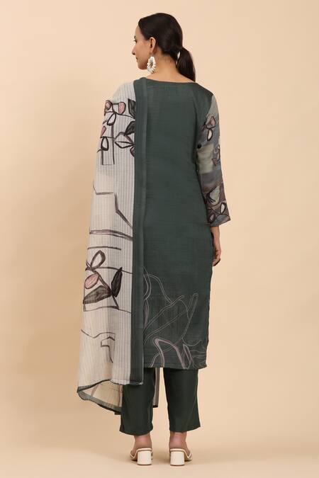 Shop Mamicha Green Cotton Embroidery Round Neck Floral Thread Kurta Palazzo Set at Aza Fashions Shop_Mamicha_Green Cotton Embroidery Round Neck Floral Thread Kurta Palazzo Set_at_Aza_Fashions