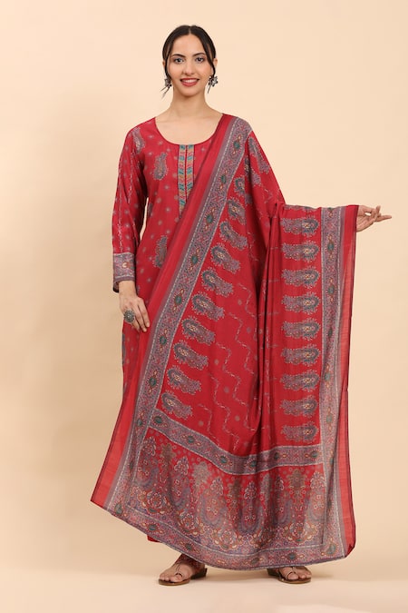 Mamicha Red Cotton Embroidery Round Neck Thread Kurta Palazzo Set at Aza Fashions Mamicha_Red Cotton Embroidery Round Neck Thread Kurta Palazzo Set_at_Aza_Fashions