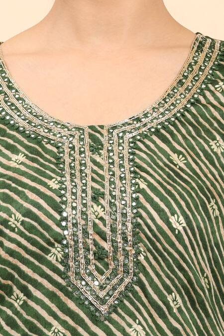 Buy_Mamicha_Green Cotton Embroidery Round Neck Diagonal Stripe Kurta Palazzo Set