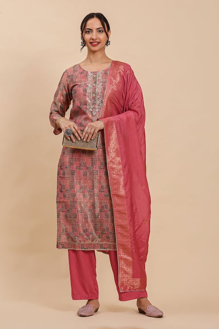 Mamicha Pink Cotton Cut Work Round Neck Geometric Printed Cutdana Kurta Palazzo Set Online at Aza Fashions Mamicha_Pink Cotton Cut Work Round Neck Geometric Printed Cutdana Kurta Palazzo Set_Online_at_Aza_Fashions