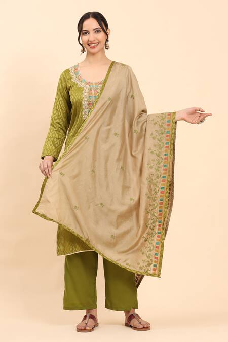 Mamicha Green Cotton Embroidery Round Neck Geometric Woven Kurta Set at Aza Fashions Mamicha_Green Cotton Embroidery Round Neck Geometric Woven Kurta Set_at_Aza_Fashions