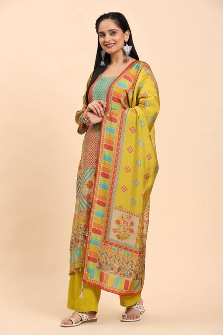 Shop Mamicha Multi Color Cotton Stones, Embroidery Round Floral Geometric Print Kurta Set Online at Aza Fashions Shop_Mamicha_Multi Color Cotton Stones, Embroidery Round Floral Geometric Print Kurta Set_Online_at_Aza_Fashions