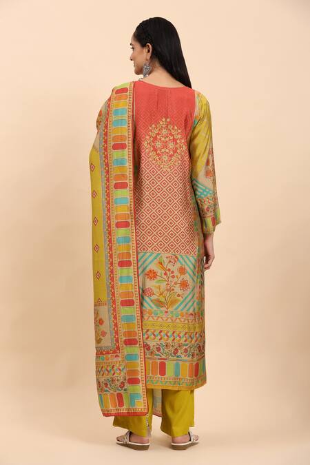 Shop Mamicha Multi Color Cotton Stones, Embroidery Round Floral Geometric Print Kurta Set at Aza Fashions Shop_Mamicha_Multi Color Cotton Stones, Embroidery Round Floral Geometric Print Kurta Set_at_Aza_Fashions