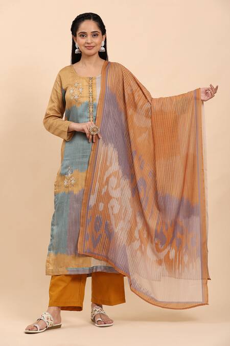 Buy Mamicha Yellow Cotton Embroidery Round Neck Geometric Stripe Kurta Set Online at Aza Fashions Buy_Mamicha_Yellow Cotton Embroidery Round Neck Geometric Stripe Kurta Set_Online_at_Aza_Fashions