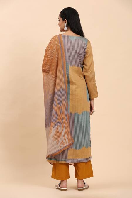 Shop Mamicha Yellow Cotton Embroidery Round Neck Geometric Stripe Kurta Set at Aza Fashions Shop_Mamicha_Yellow Cotton Embroidery Round Neck Geometric Stripe Kurta Set_at_Aza_Fashions