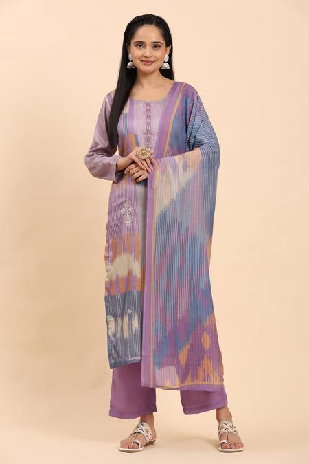 Buy_Mamicha_Purple Cotton Embroidery Round Neck Geometric Thread Kurta Set _Online_at_Aza_Fashions