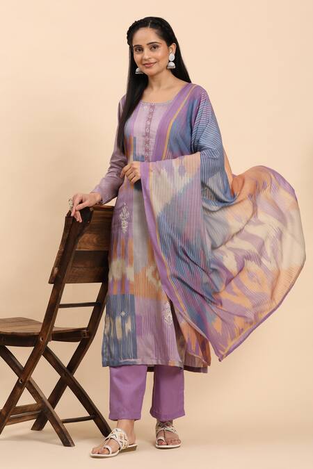Buy_Mamicha_Purple Cotton Embroidery Round Neck Geometric Thread Kurta Set 