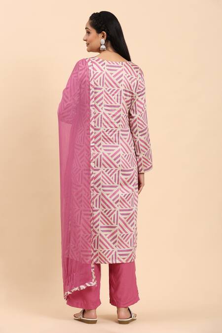 Shop Mamicha White Cotton, Chiffon Embroidery V-neck And Purple Kurta Set at Aza Fashions Shop_Mamicha_White Cotton, Chiffon Embroidery V-neck And Purple Kurta Set_at_Aza_Fashions