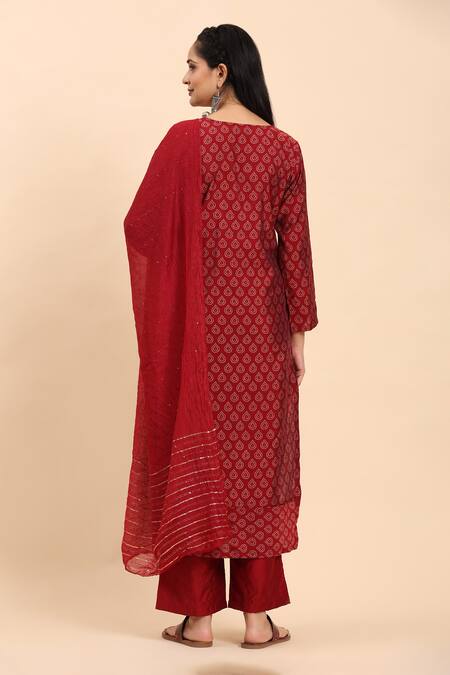 Shop Mamicha Maroon Cotton Zari Round Neck Abstract Print Kurta Set at Aza Fashions Shop_Mamicha_Maroon Cotton Zari Round Neck Abstract Print Kurta Set_at_Aza_Fashions