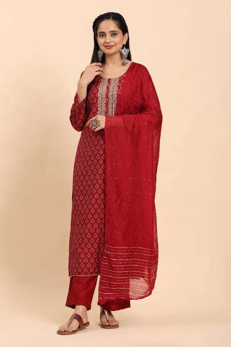 Shop Mamicha Maroon Cotton Zari Round Neck Abstract Print Kurta Set Online at Aza Fashions Shop_Mamicha_Maroon Cotton Zari Round Neck Abstract Print Kurta Set_Online_at_Aza_Fashions