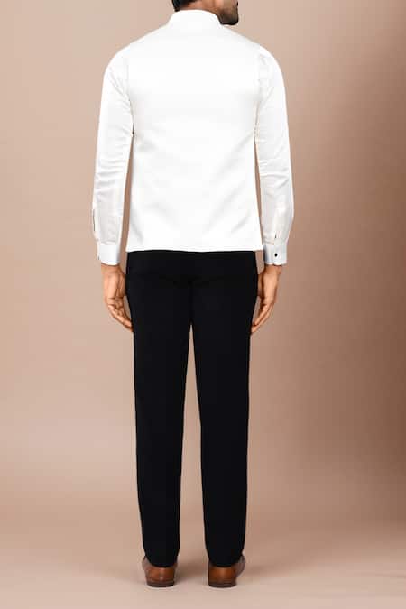 Shop Arihant Rai Sinha White Cotton Satin Embroidery Sleeveless Bundi With Collar at Aza Fashions Shop_Arihant Rai Sinha_White Cotton Satin Embroidery Sleeveless Bundi With Collar _at_Aza_Fashions