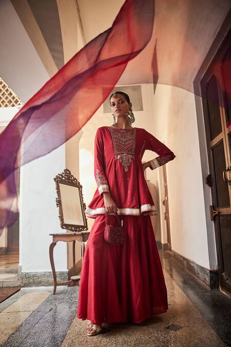 Buy Saahiil Kapoor Red Chanderi , Organza, Tussar Aiza Zardozi Short Anarkali Gharara Set Online at Aza Fashions Buy_Saahiil Kapoor_Red Chanderi , Organza, Tussar Aiza Zardozi Short Anarkali Gharara Set _Online_at_Aza_Fashions