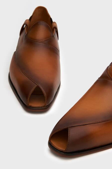 Shop Nauvab Brown Shaded Peashauri Cut-out Sandals Online at Aza Fashions Shop_Nauvab_Brown Shaded Peashauri Cut-out Sandals _Online_at_Aza_Fashions