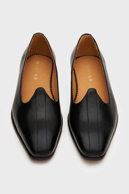 Shop Nauvab Black Pebble Grain Textured Mojiri at Aza Fashions Shop_Nauvab_Black Pebble Grain Textured Mojiri _at_Aza_Fashions