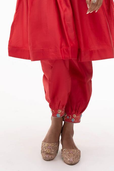 Aavya_Red Chanderi Embroidery Keyhole Neck Gathered Kurta Balloon Pant Set _Online_at_Aza_Fashions