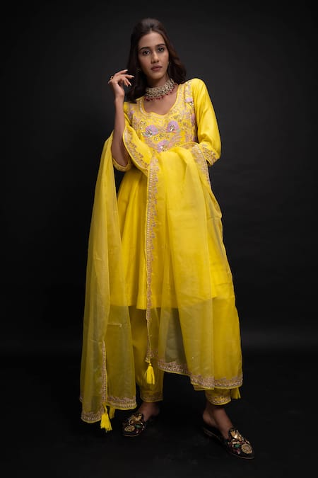 Aavya_Yellow Chanderi Embroidery Round Neck Bahar Kurta Set _Online_at_Aza_Fashions