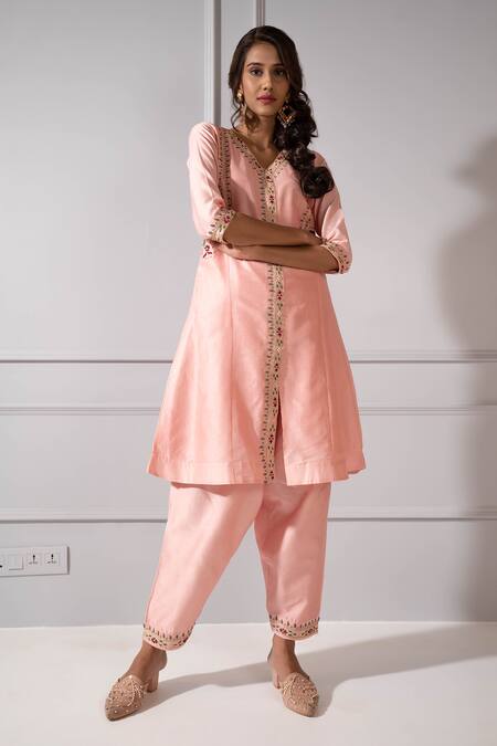 Aavya Vine Embroidered Peach Kurta Set 