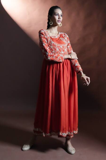 Aavya_Orange Chiffon Embroidery Asymmetric Bahara Anarkali Set _Online_at_Aza_Fashions