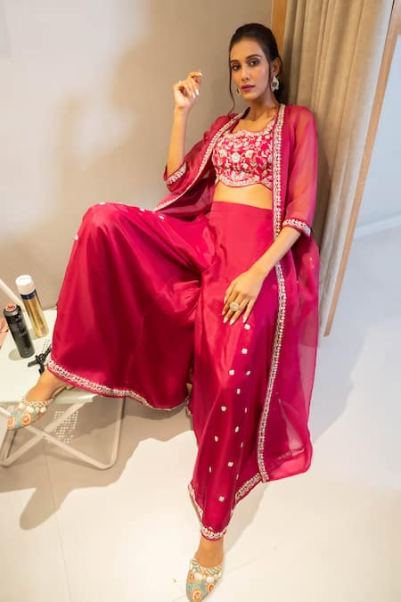 Aavya Tulip Embroidered Cape & Gharara Set 