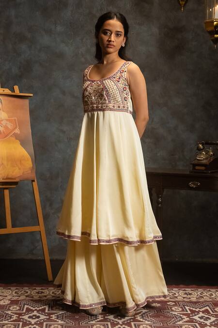 Buy_Aavya_Ivory Satin Embroidery Round Neck Geometric Bloom Anarkali Set _Online_at_Aza_Fashions