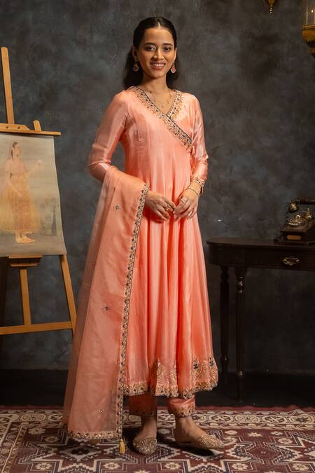Aavya_Peach Silk, Linen Embroidery V-neck Phool Vine Angarkha Set _at_Aza_Fashions