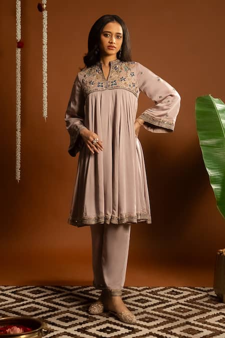 Aavya_Pink Satin, Cotton, Chiffon Embroidery Mandarin Collar Gardenia Kurta Set _Online_at_Aza_Fashions