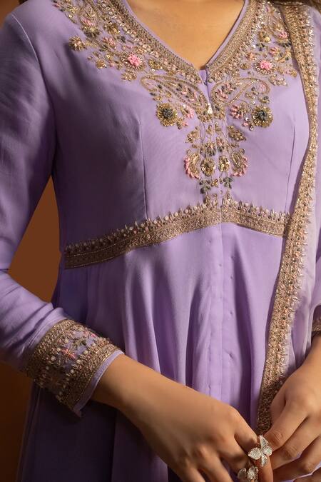 Buy_Aavya_Purple Georgette, Linen Embroidery V-neck Phool Gul Kurta And Sharara Set 