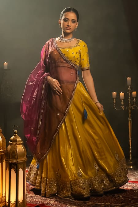 Aavya_Yellow Tissue Embroidery, Tassels Sweetheart Neck Phoolista Lehenga Set _Online_at_Aza_Fashions