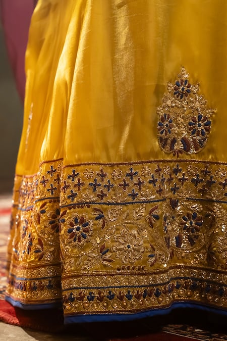 Aavya_Yellow Tissue Embroidery, Tassels Sweetheart Neck Phoolista Lehenga Set _at_Aza_Fashions
