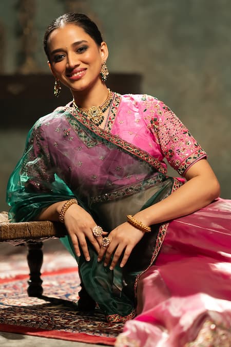 Buy_Aavya_Pink Tissue Embroidery V-neck Bahar Vine Lehenga Set 