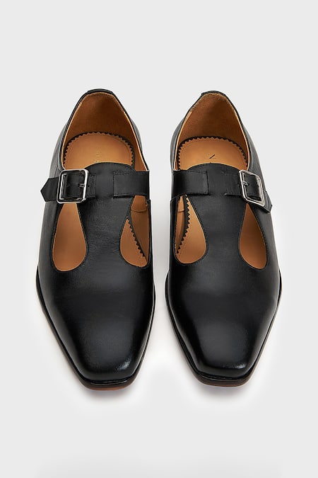 Shop Nauvab Black Plain Leather Cut-out Sandals at Aza Fashions Shop_Nauvab_Black Plain Leather Cut-out Sandals _at_Aza_Fashions