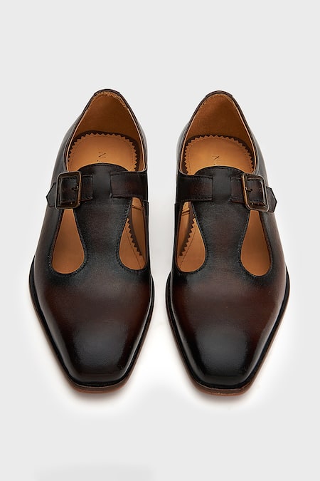 Shop_Nauvab_Brown Plain Nyaya Cut-out Sandals _at_Aza_Fashions