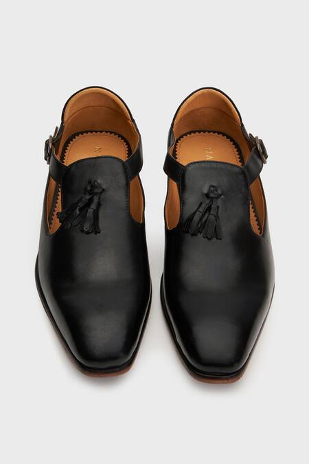 Shop_Nauvab_Black Plain Bagh Leather Shoes _at_Aza_Fashions