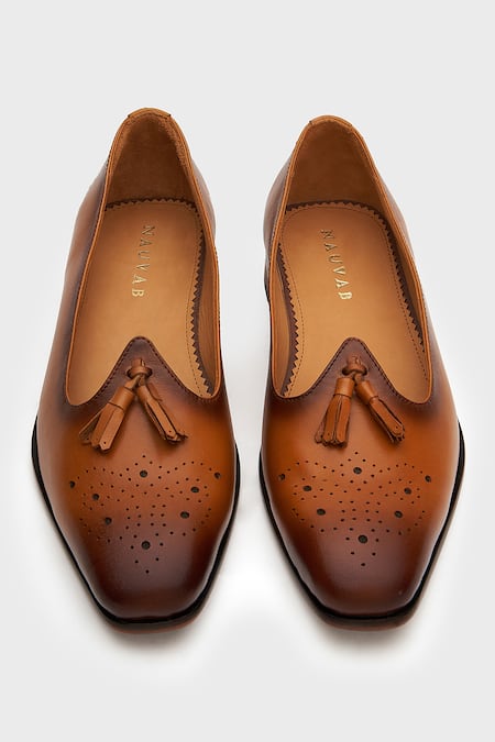 Shop Nauvab Brown Textured Nagra Shaded Tassled Mojiri at Aza Fashions Shop_Nauvab_Brown Textured Nagra Shaded Tassled Mojiri _at_Aza_Fashions