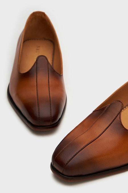 Shop_Nauvab_Brown Nagra Shaded Mojiri _Online_at_Aza_Fashions