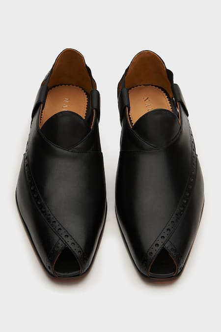 Shop Nauvab Black Textured Peashauri Open-toe Sandals at Aza Fashions Shop_Nauvab_Black Textured Peashauri Open-toe Sandals _at_Aza_Fashions