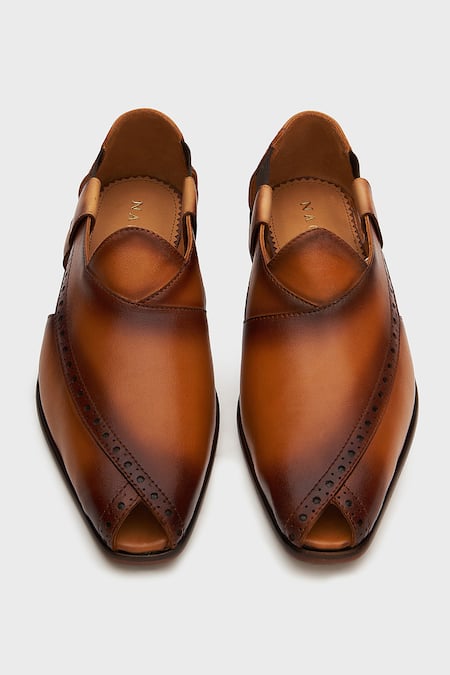 Shop Nauvab Brown Textured Peashauri Cut-out Shaded Sandals at Aza Fashions Shop_Nauvab_Brown Textured Peashauri Cut-out Shaded Sandals _at_Aza_Fashions