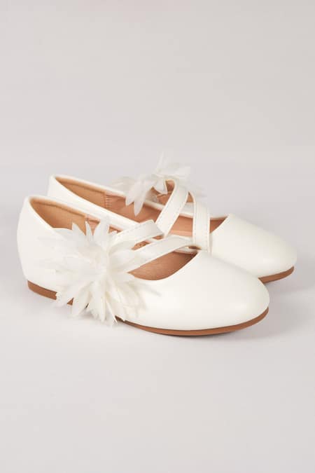 Ninobello Floral Applique White Bellies 