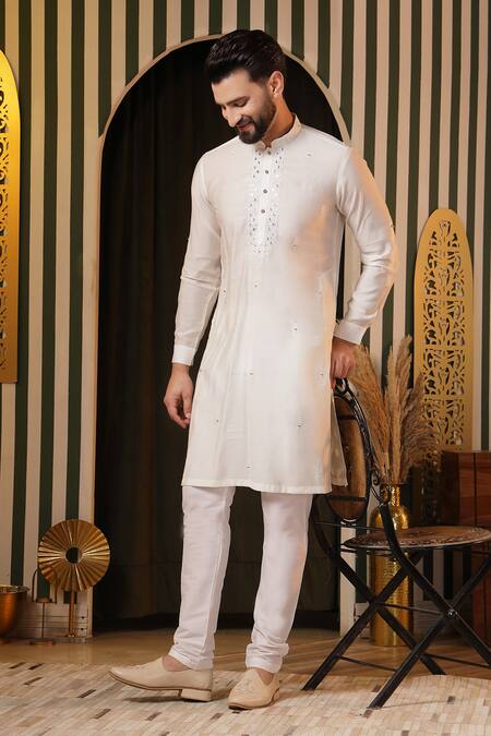 Shop Soniya G Off White Silk Mirrors, Embroidery Crest Kurta Set Online at Aza Fashions Shop_Soniya G_Off White Silk Mirrors, Embroidery Crest Kurta Set_Online_at_Aza_Fashions