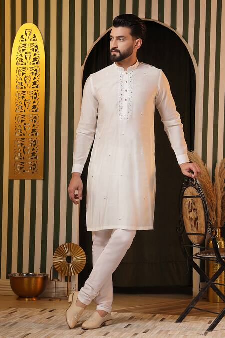 Soniya G Off White Silk Mirrors, Embroidery Crest Kurta Set at Aza Fashions Soniya G_Off White Silk Mirrors, Embroidery Crest Kurta Set_at_Aza_Fashions