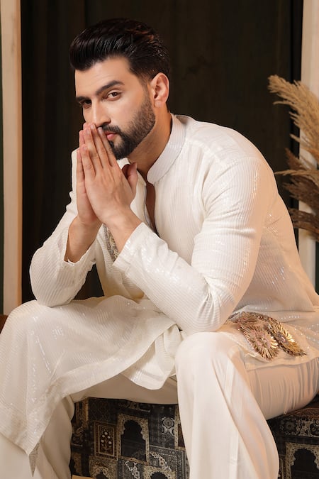 Soniya G_Off White Georgette Sequins 3d Bloom Embellished Kurta Set _at_Aza_Fashions