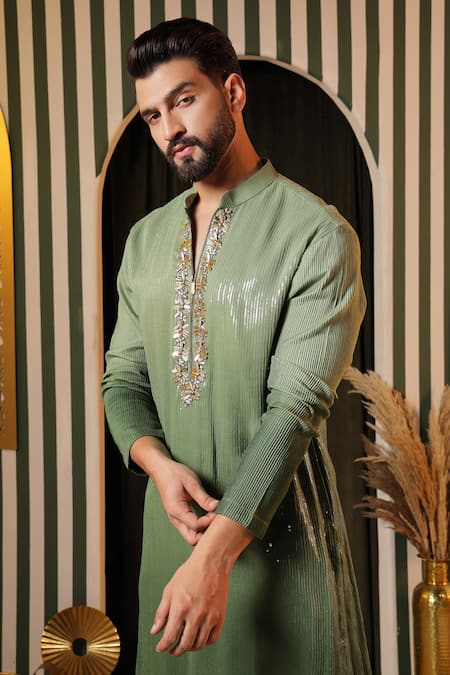 Soniya G_Green Georgette Sequins Ombre Embellished Kurta And Trouser Set _at_Aza_Fashions