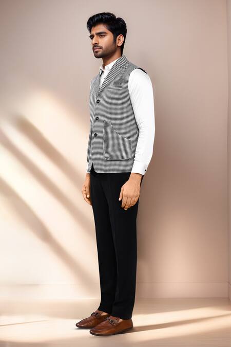 Buy_Arihant Rai Sinha_Black Cotton Satin Herringbone Pattern Sleeveless Jacket 