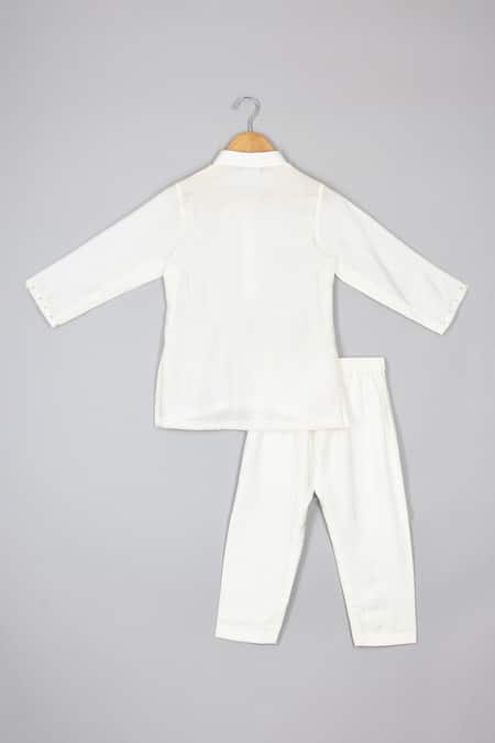 Shop P & S CO White Chanderi Embroidery Heart Kurta And Pant Set at Aza Fashions Shop_P & S CO_White Chanderi Embroidery Heart Kurta And Pant Set _at_Aza_Fashions