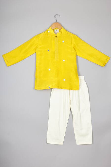 P & S CO Yellow Silk, Cotton Mirrors, Embroidery Floral Kurta Set Online at Aza Fashions P & S CO_Yellow Silk, Cotton Mirrors, Embroidery Floral Kurta Set _Online_at_Aza_Fashions