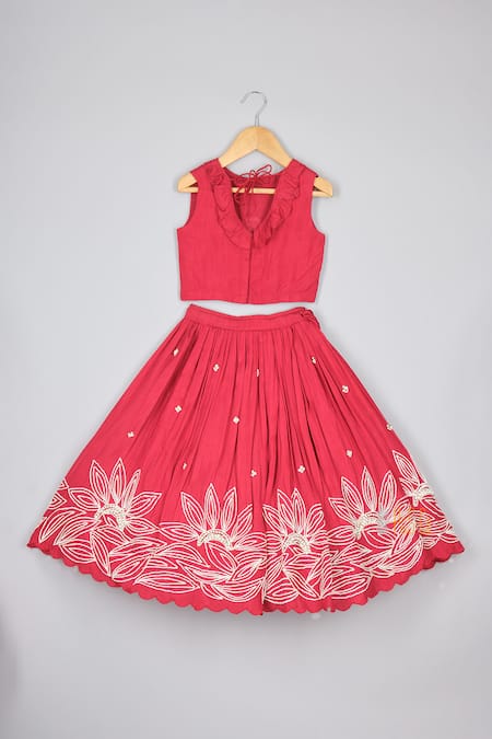 Shop P & S CO Pink Silk, Cotton Embroidery Blossom Vine Blouse And Lehenga Set at Aza Fashions Shop_P & S CO_Pink Silk, Cotton Embroidery Blossom Vine Blouse And Lehenga Set _at_Aza_Fashions