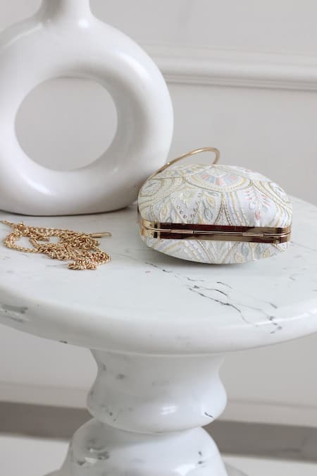 Boxwish By Bhumika_White Embroidery Floral Thread Clutch _Online_at_Aza_Fashions