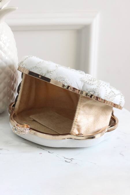 Buy Boxwish By Bhumika White Cut Work, Embroidery 3d Floral Applique Clutch Online at Aza Fashions Buy_Boxwish By Bhumika_White Cut Work, Embroidery 3d Floral Applique Clutch _Online_at_Aza_Fashions